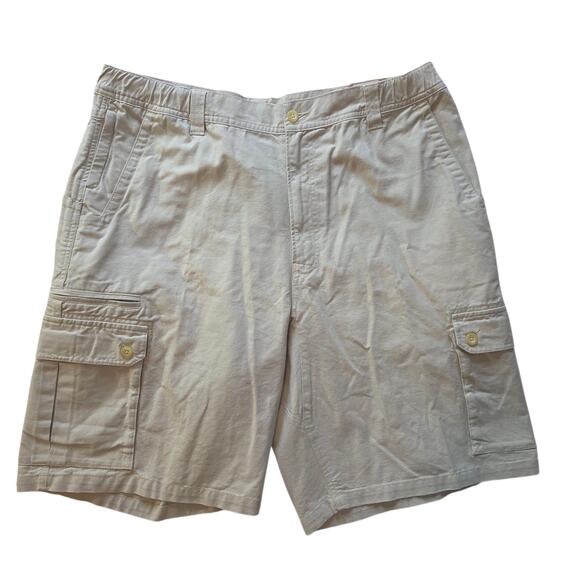 Woolrich Men's Cargo Shorts NWT Size 38 Ridley Creek in Stone, 10" inseam Cotton - Picture 1 of 12